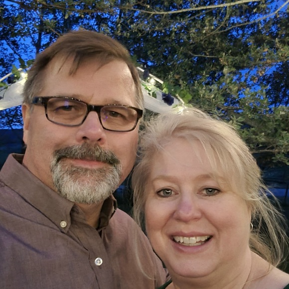 Meet your Posher, Amy - Picture 1 of 1